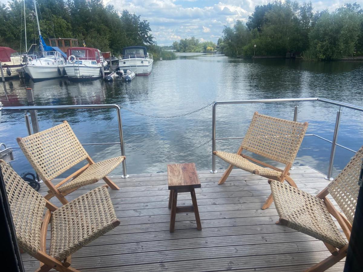 La Mare Houseboat Hotel Nederhorst den Berg Exterior photo